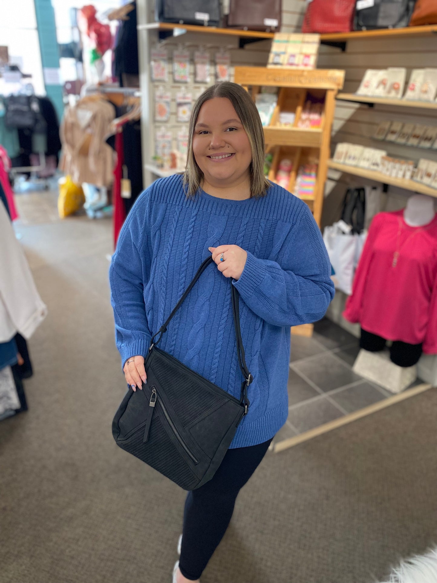 Hobo style shoulder bag