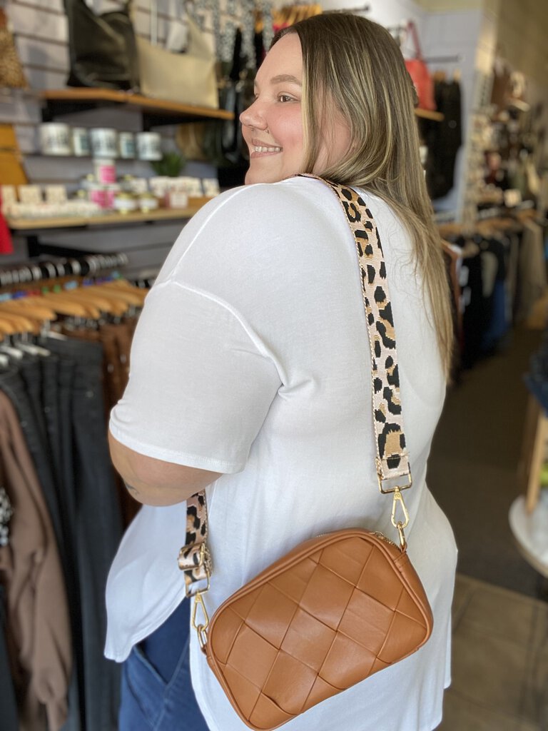 Retro Style Crossbody with changeable strap