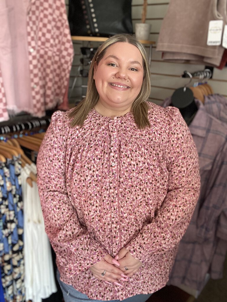 Floral detail button up top 3x