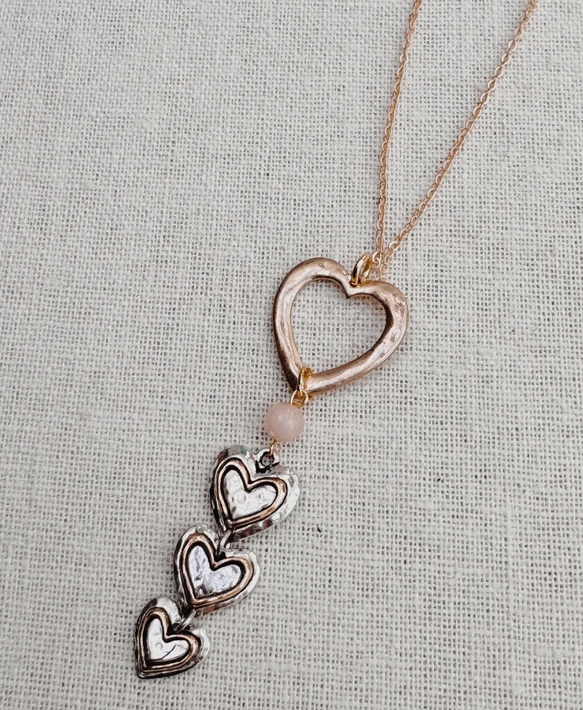 Romantic hearts minimalist rose quartz necklace
