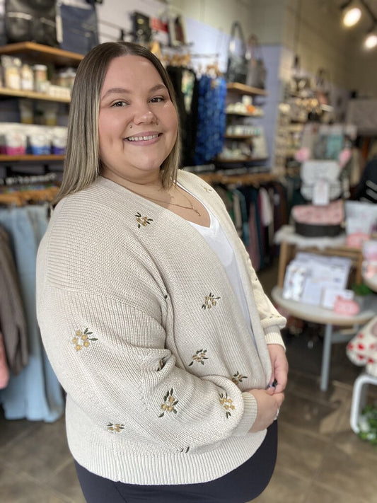 Embroidered Cardigan XL