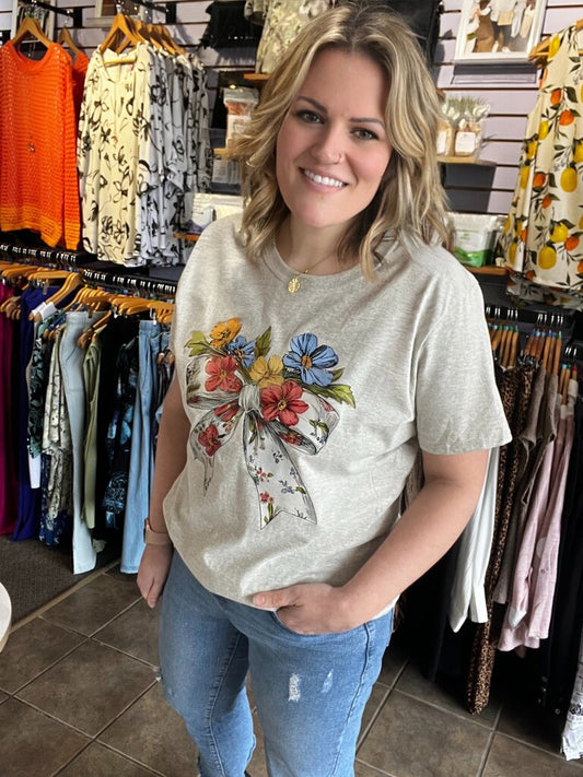 Vintage Floral Bow Spring Wildflower T-Shirt XL/1X