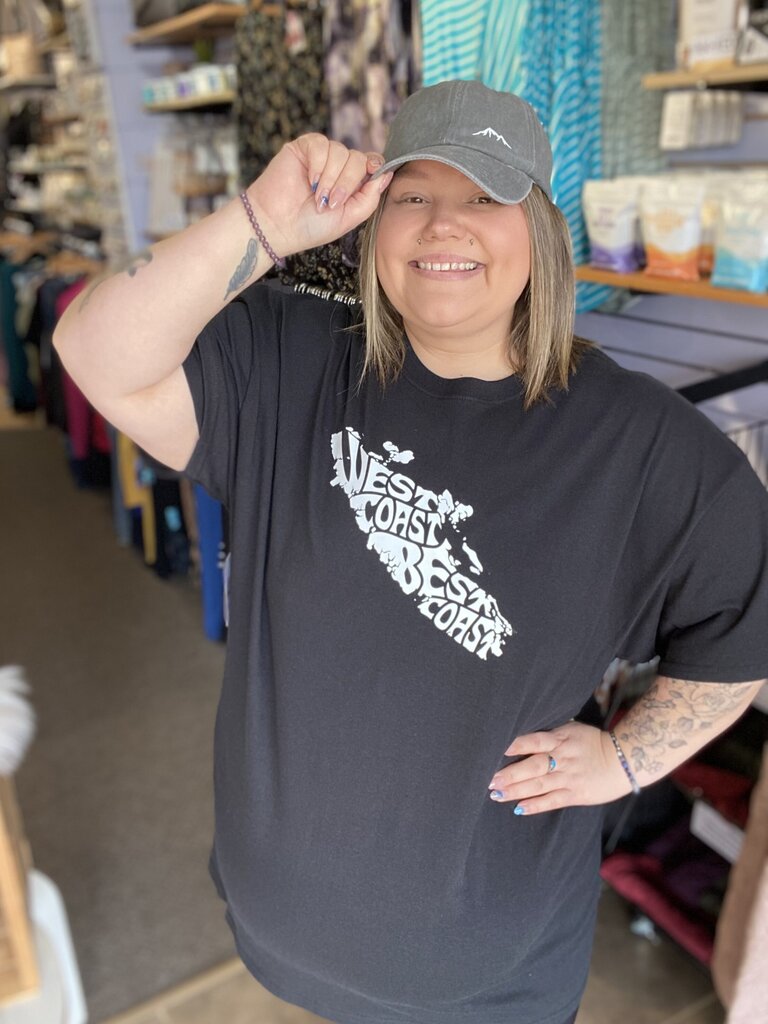 Mountain base ball cap