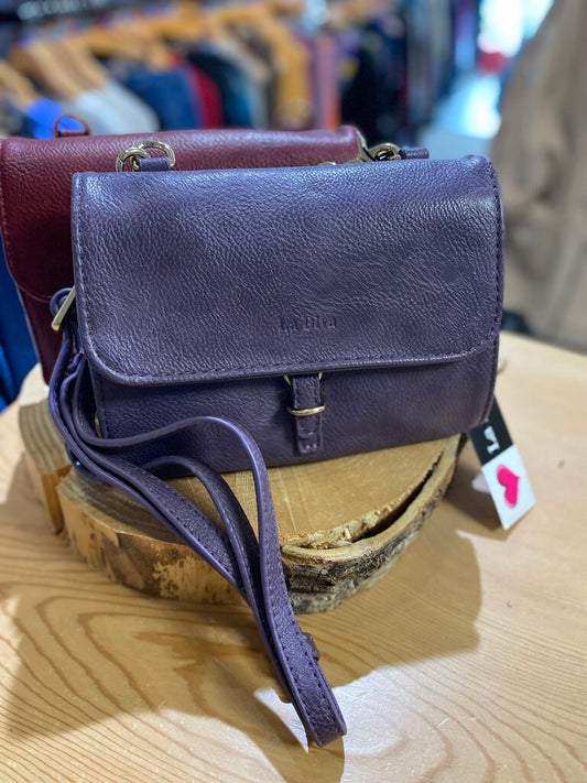 La Diva Lightweight Shoulder Bag