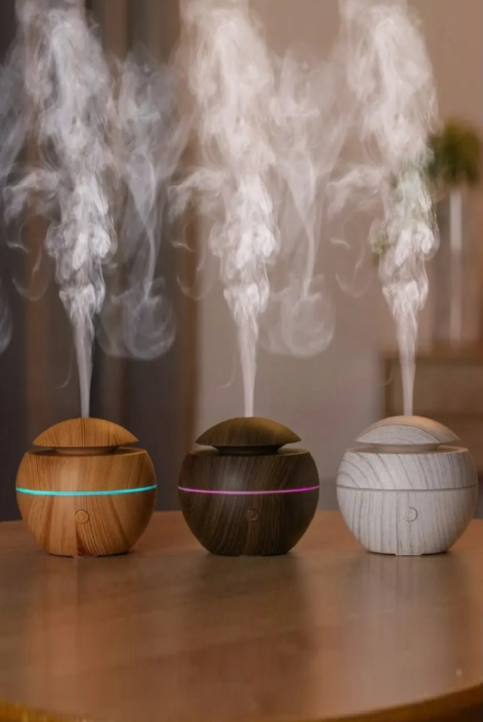 Mini Ultrasonic Humidifier Aroma Diffuser (Light Wood)