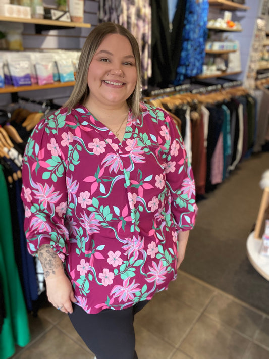 Elegant charm floral v-neck top XL/1X