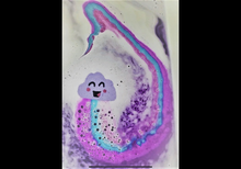 Load image into Gallery viewer, Happy Cloud bath bomb
