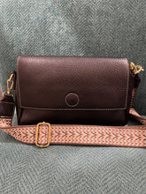 Load image into Gallery viewer, Simple Flap Bag with changeable strap
