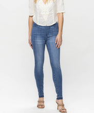 Load image into Gallery viewer, High waist release hem pull on skinny Size 20
