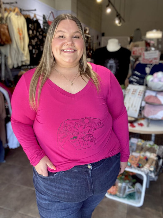 Ursalia Mamma Bear Rayon long sleeve v-neck hem top 3x