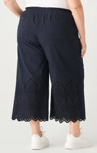 Load image into Gallery viewer, High waist eyelet pull on pants Dex Plus 3x
